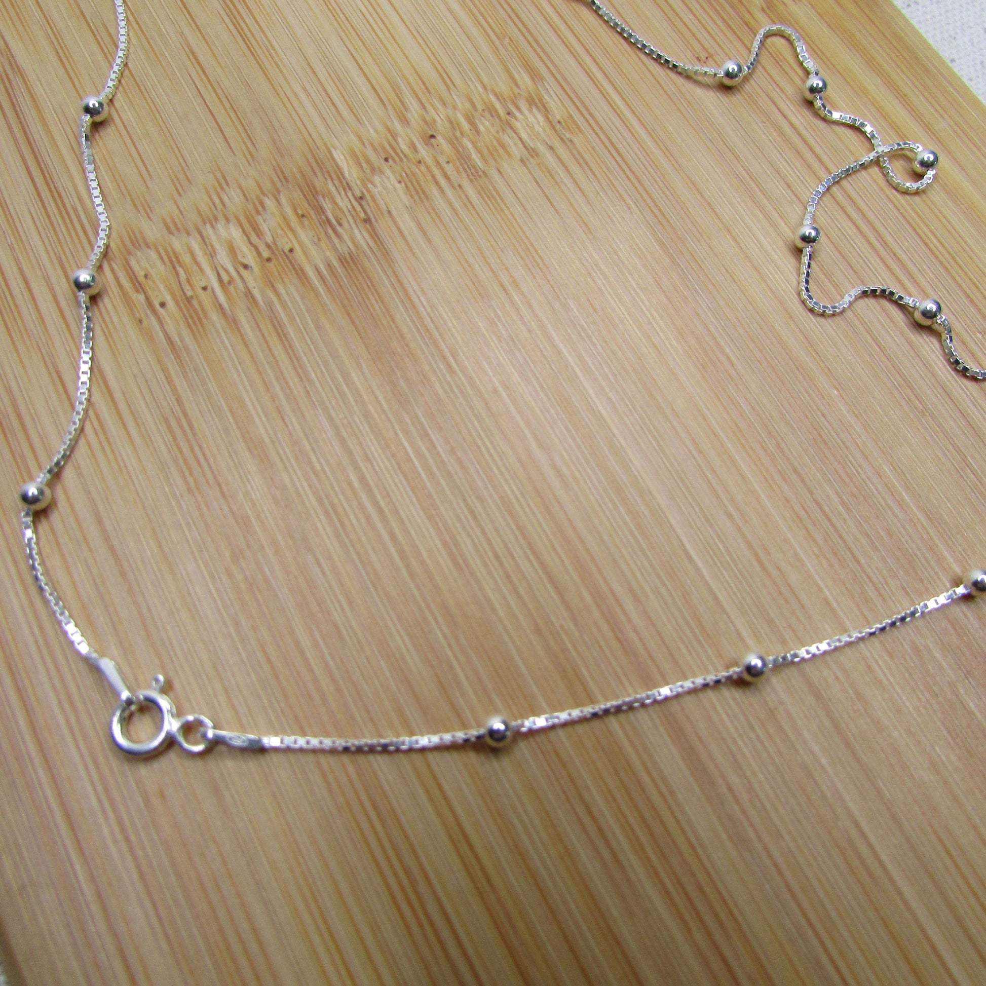 Colar Veneziana Bolinhas 50cm