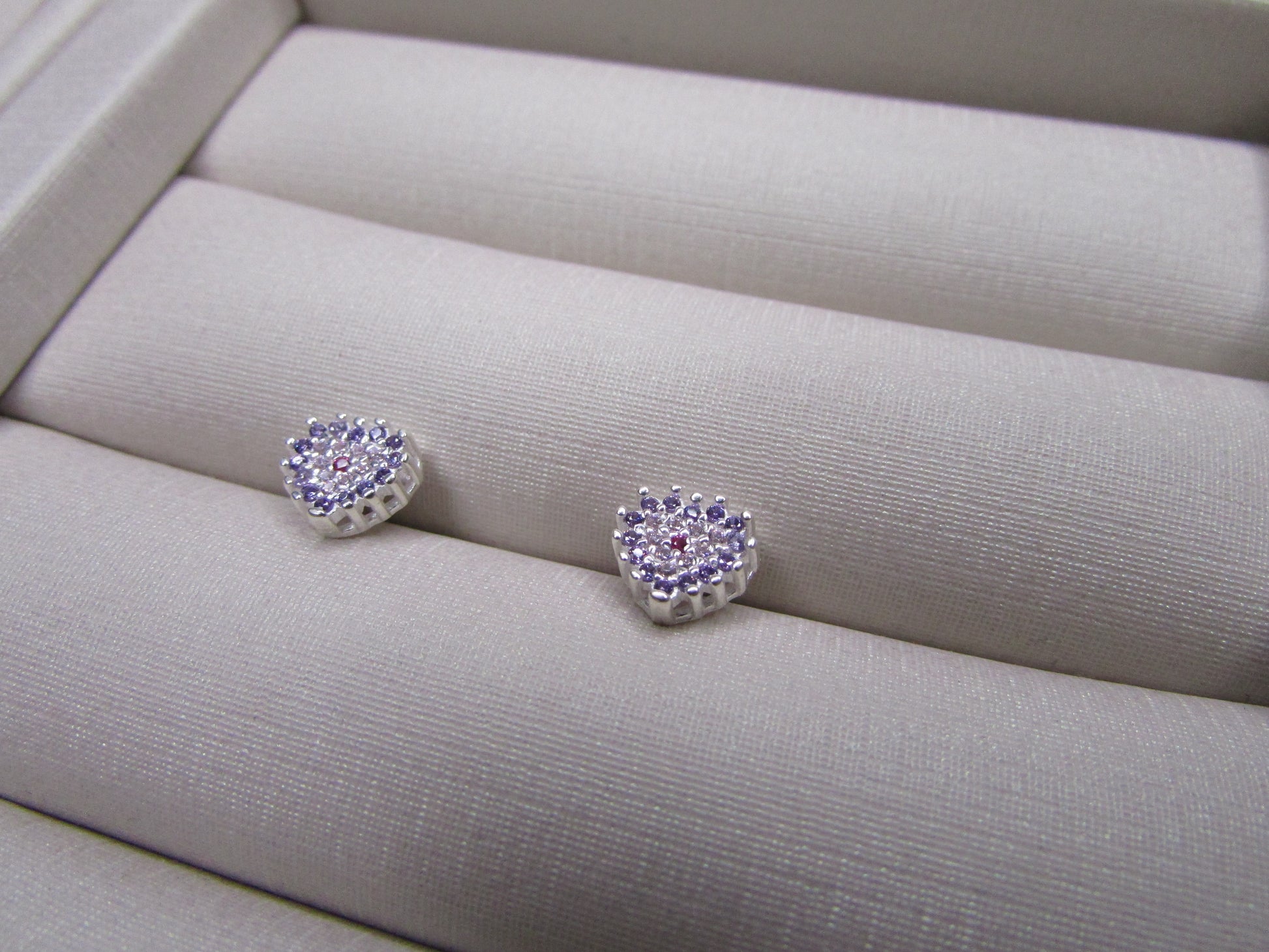 Conjunto Mini Coração Cravejado Rosa e Roxo