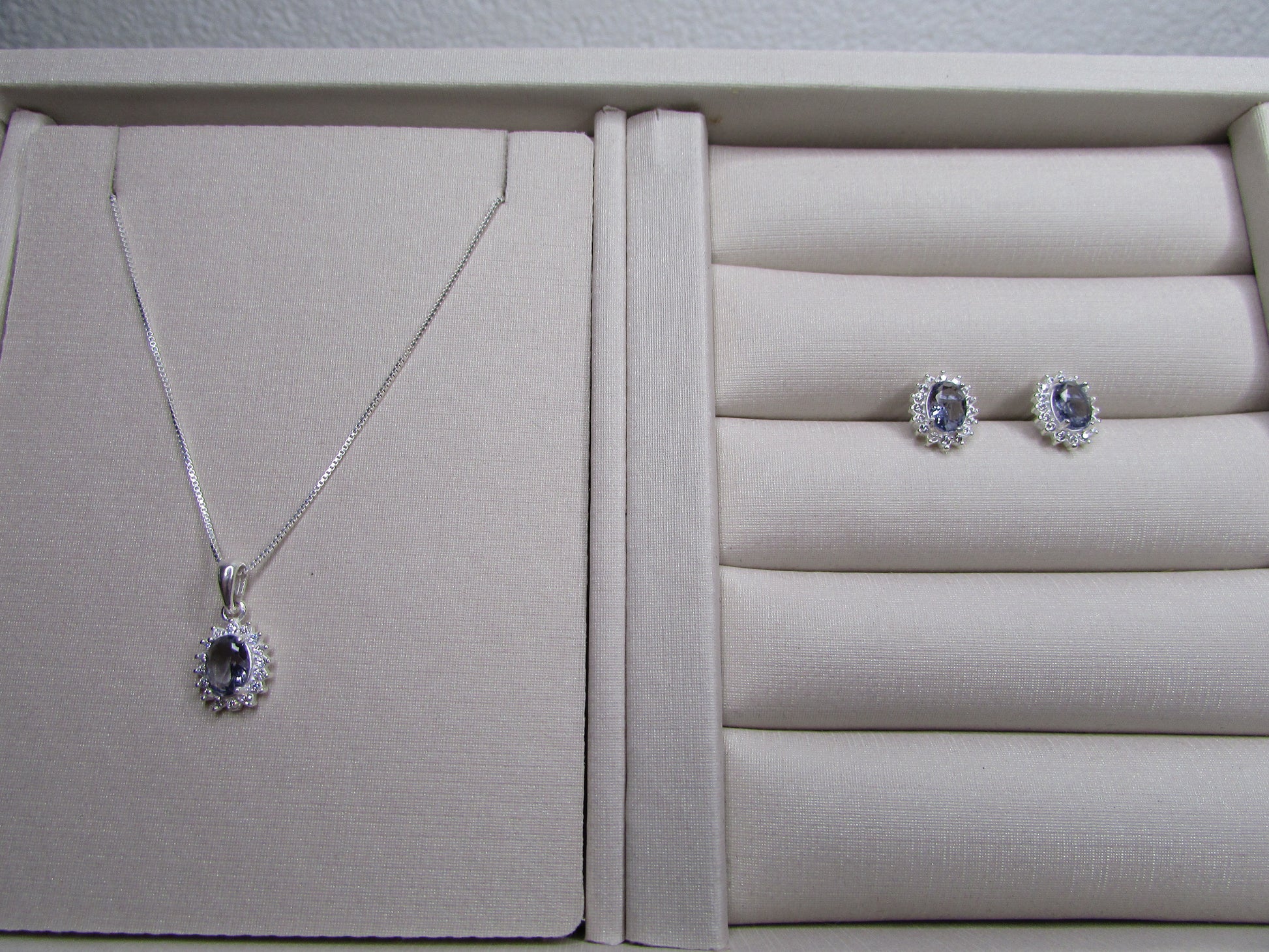 Conjunto Oval Centro Ametista