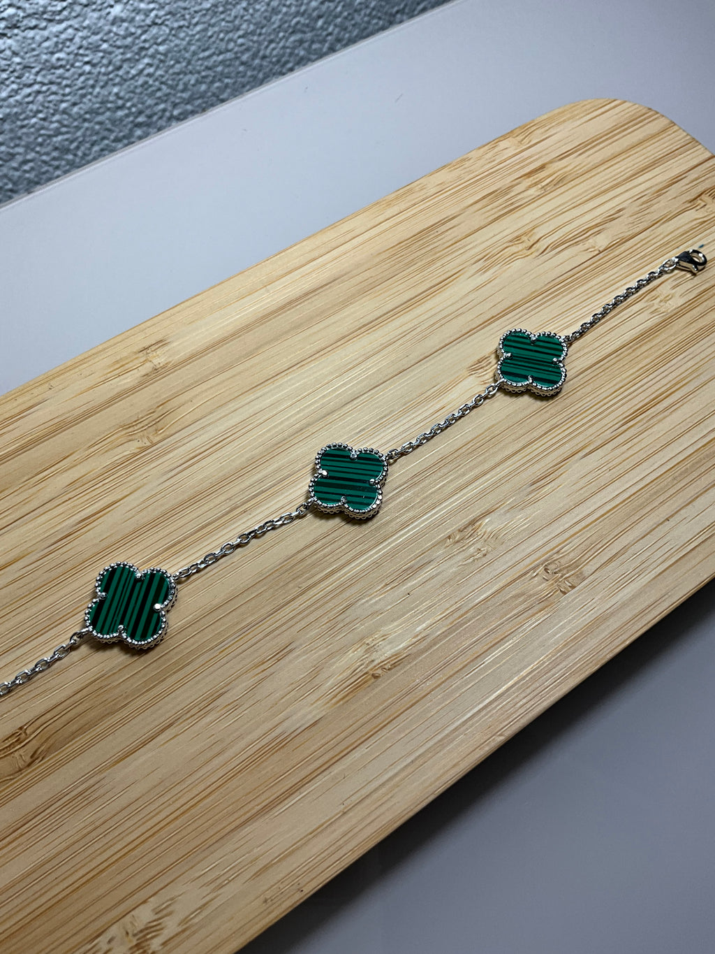 Pulseira Três Trevos Malaquita