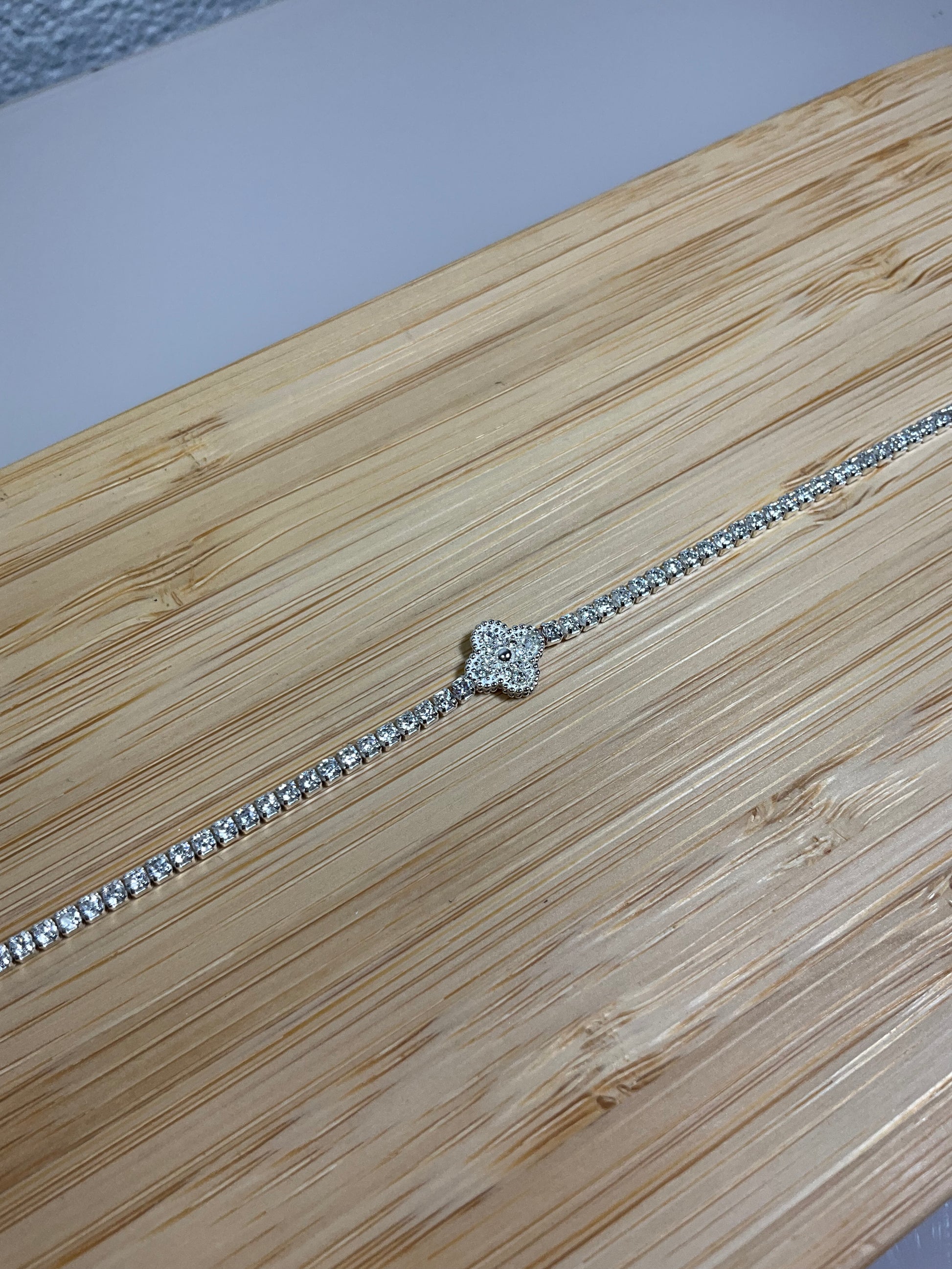 Pulseira Riviera Trevo Cravejado