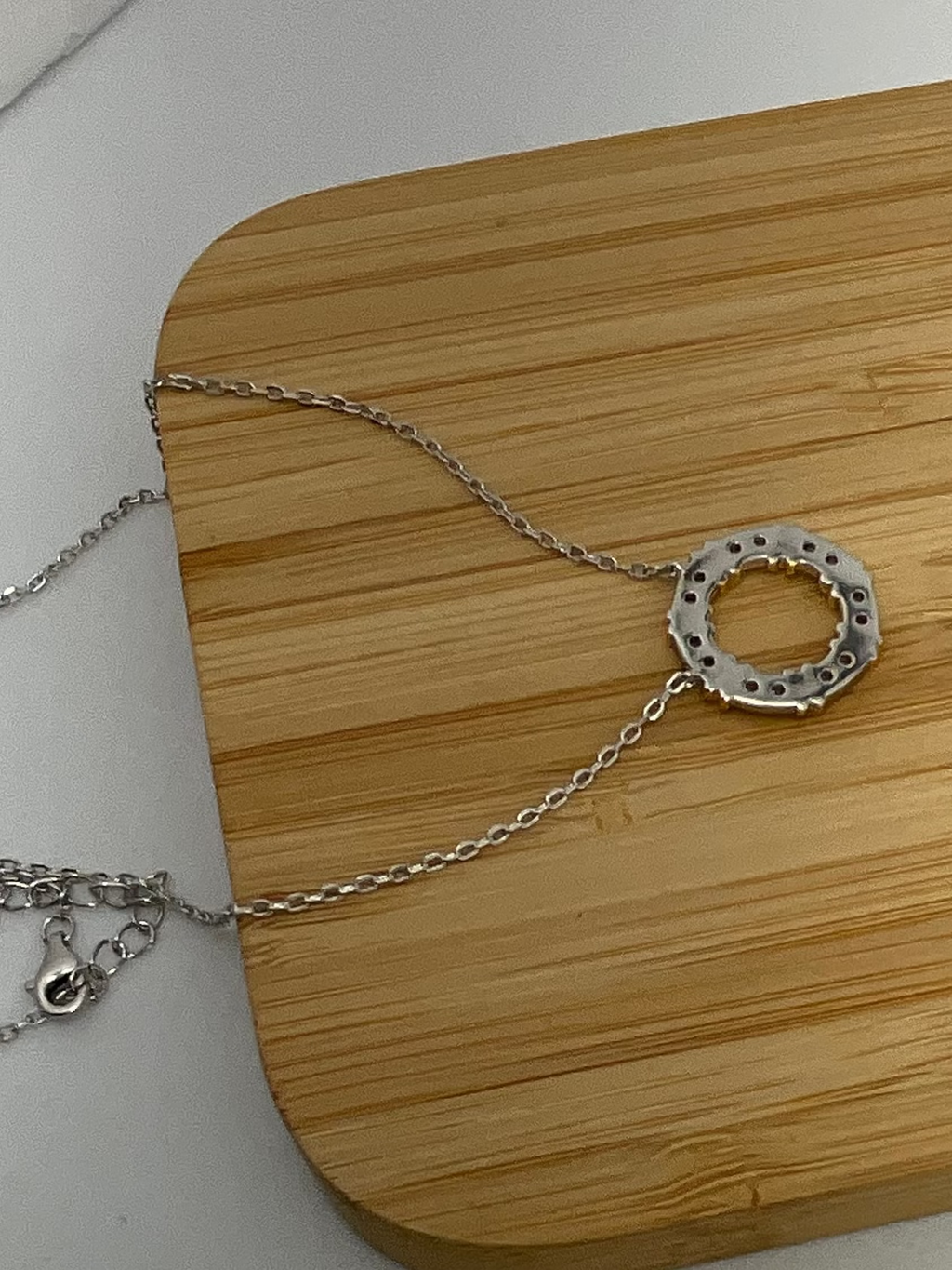 Colar Delicatto Com detalhes em Ouro
