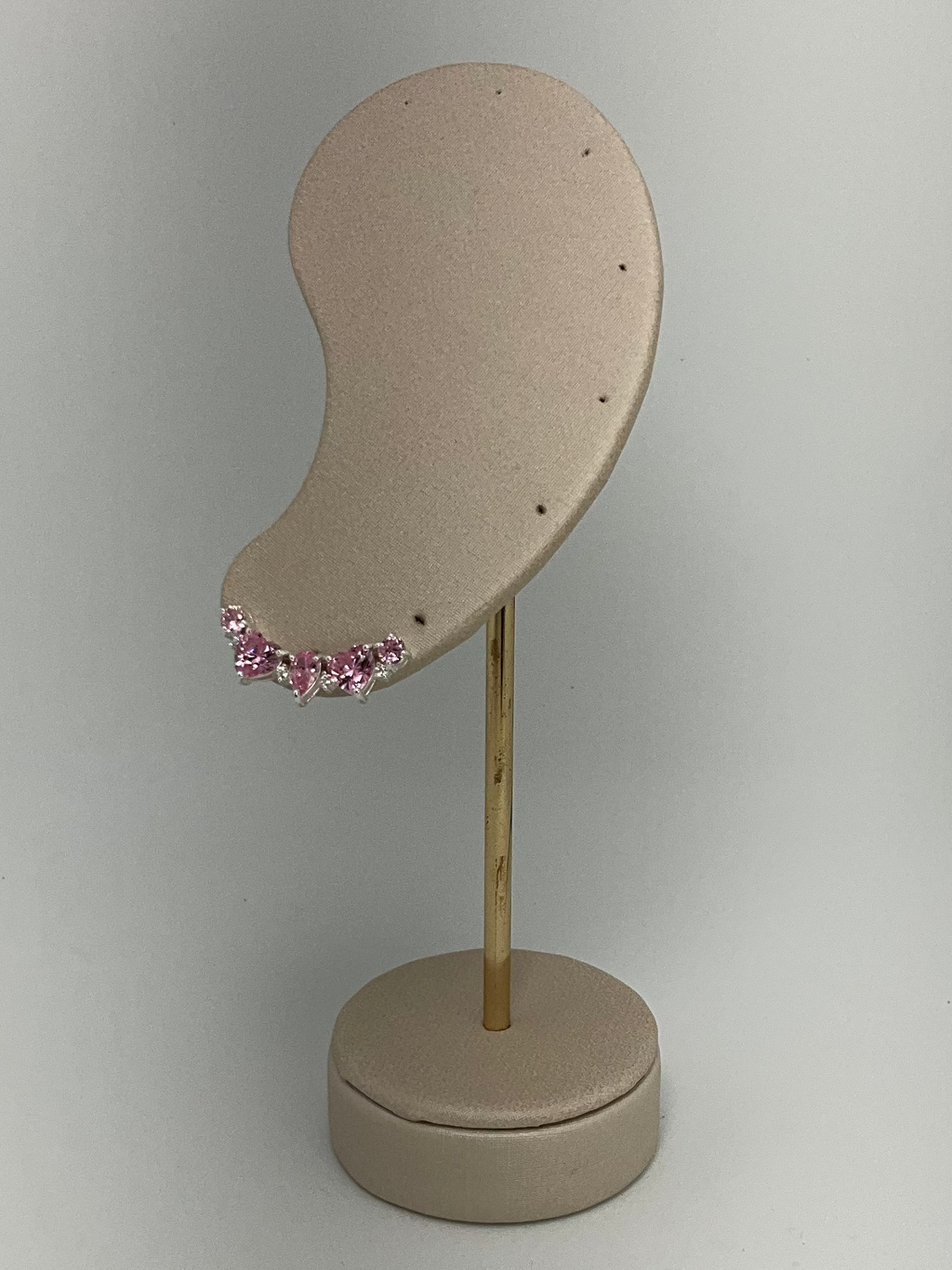Ear Cuff Corações Zircônias Cor de Rosa
