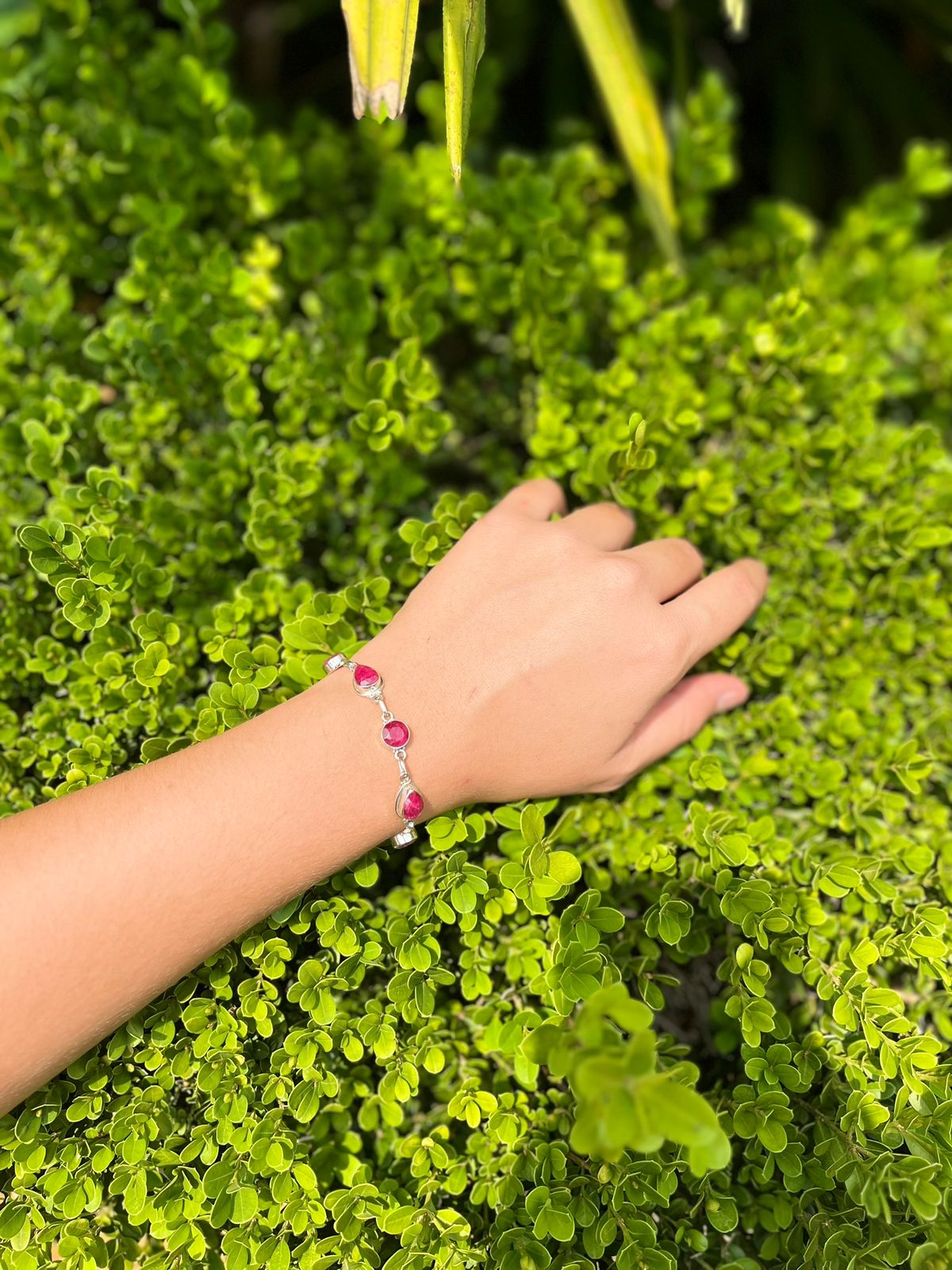 Pulseira Gota e Redondo Rubi