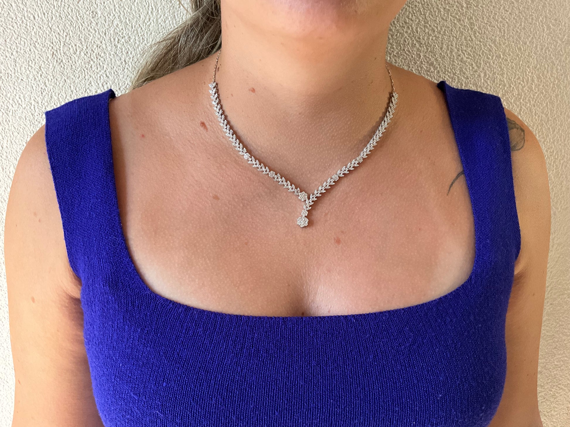 Conjunto Cravejado Flores e Folhas