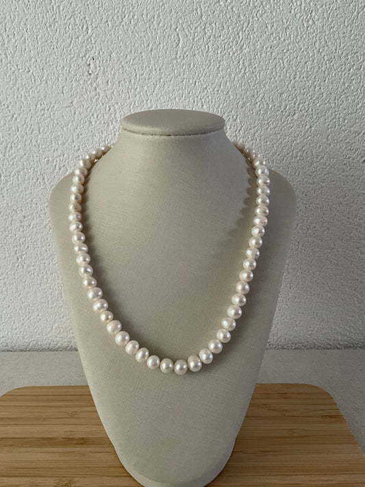 Choker Pérolas Água Doce