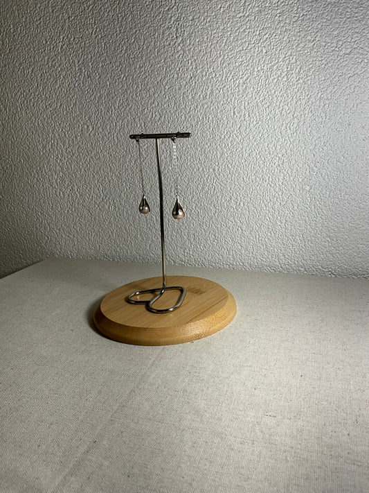 Brinco Pendente Gota com Pérola