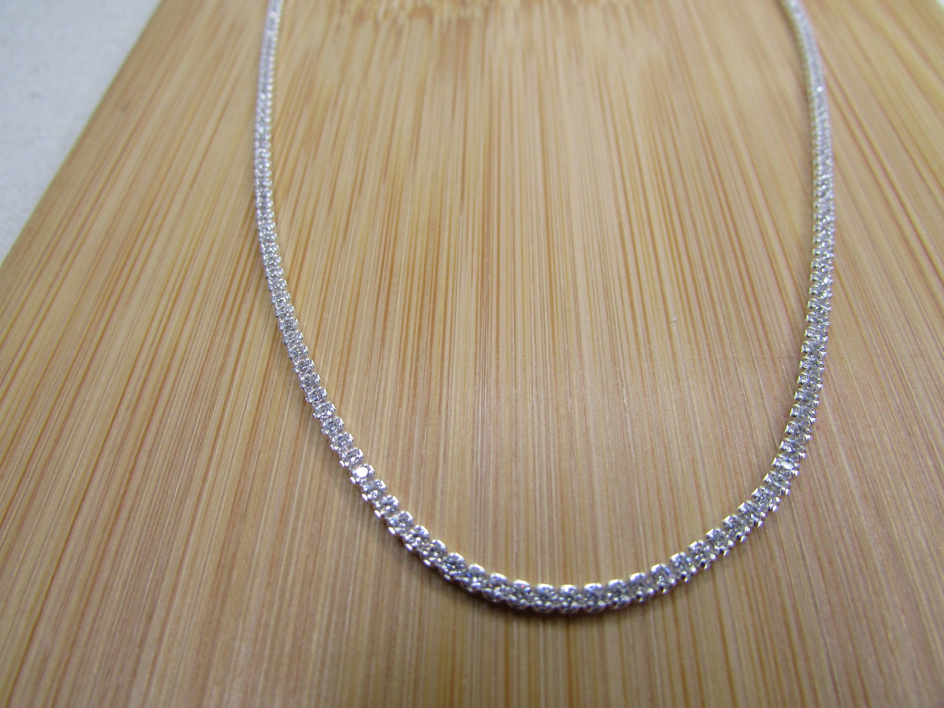 Riviera choker