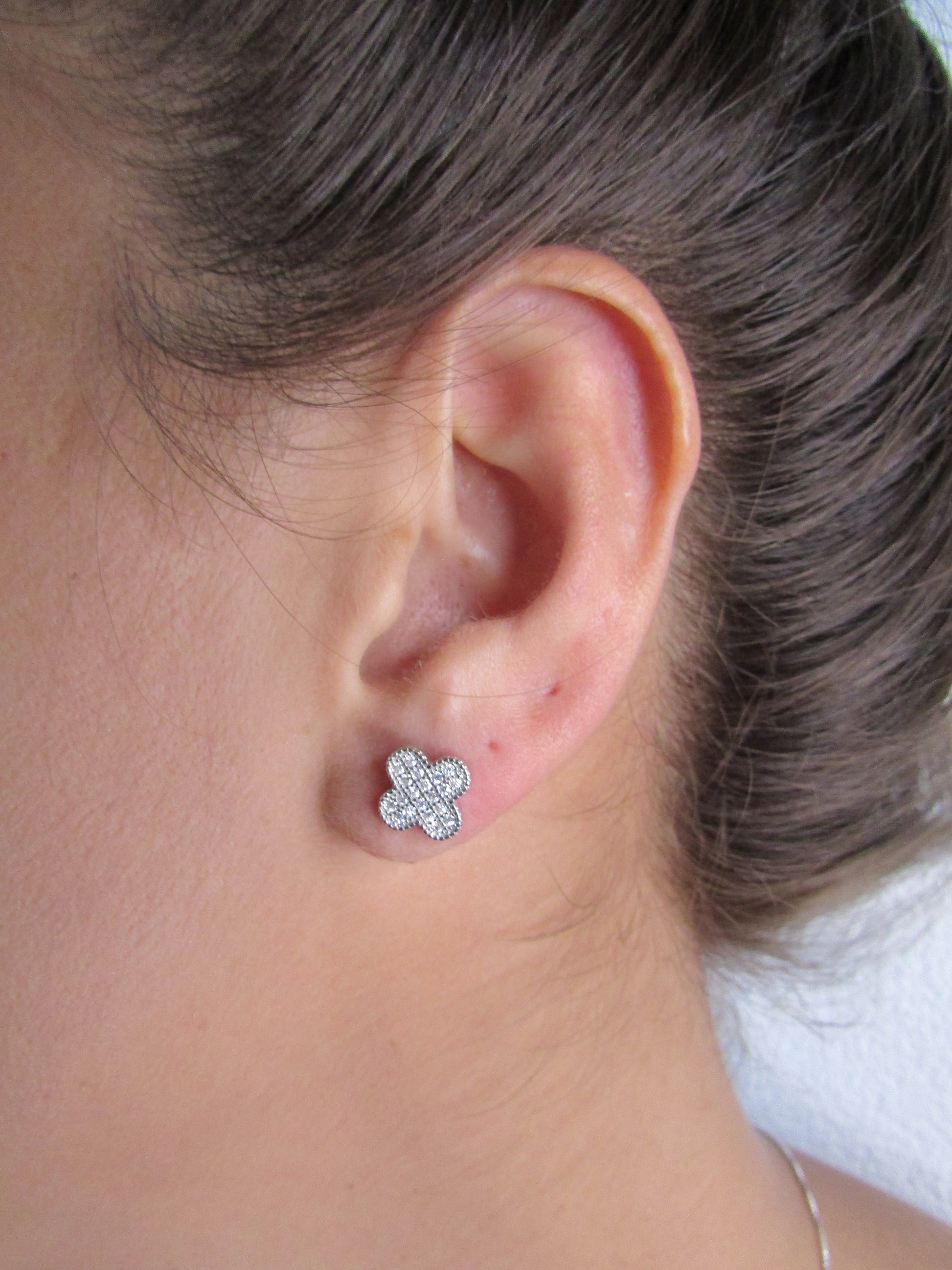 Brinco Flor Cravejada Com Zircônas