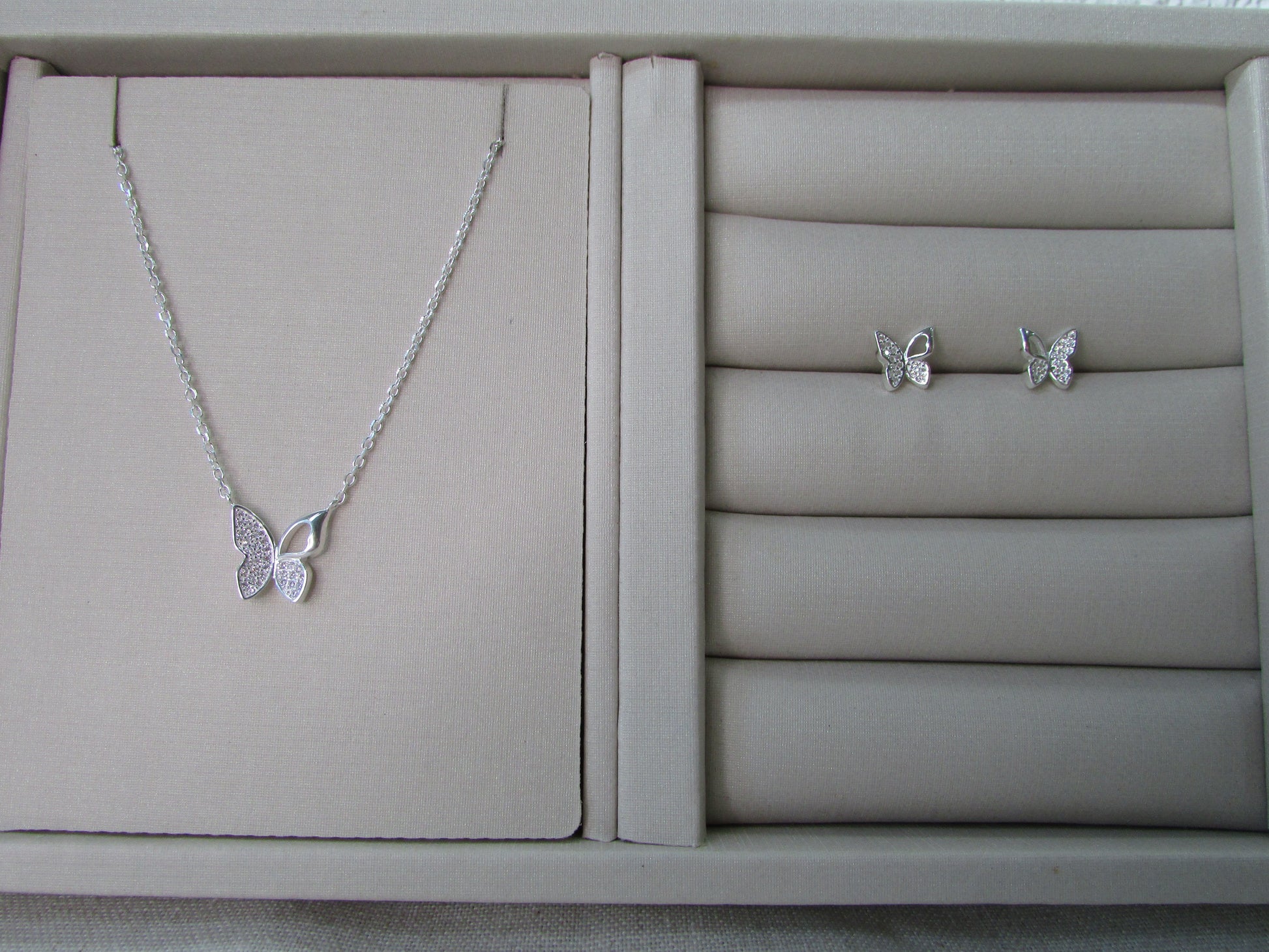 Conjunto Borboleta Cravejada Micro Zircônias