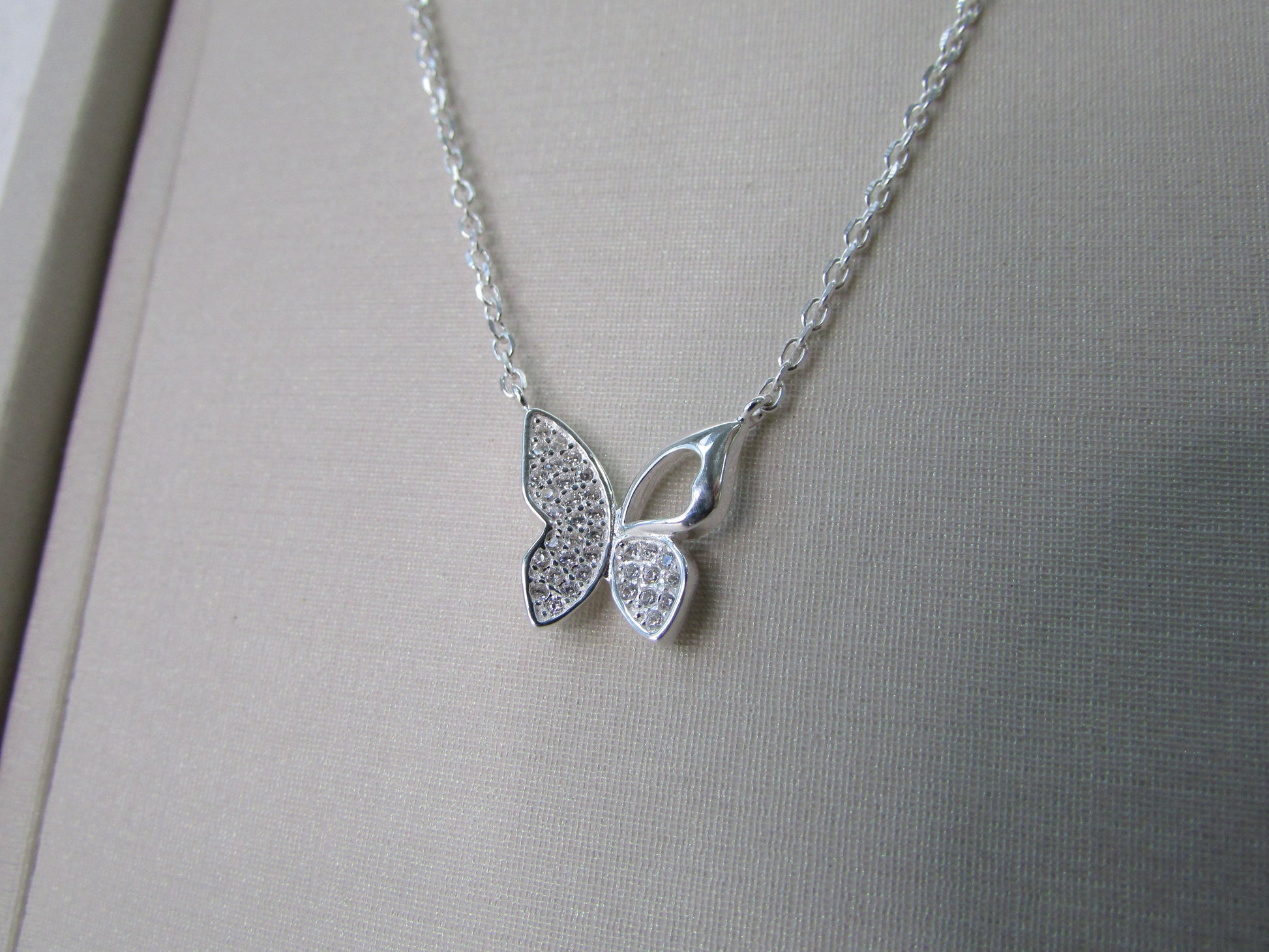 Conjunto Borboleta Cravejada Micro Zircônias