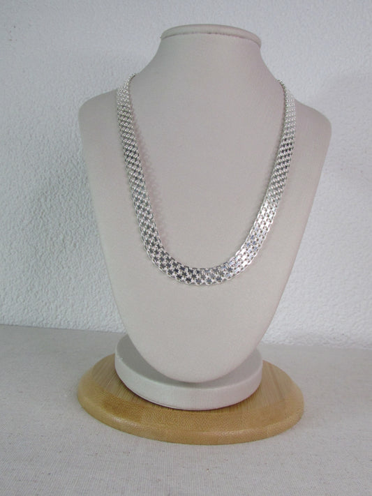 Colar Bismark 3 fileiras